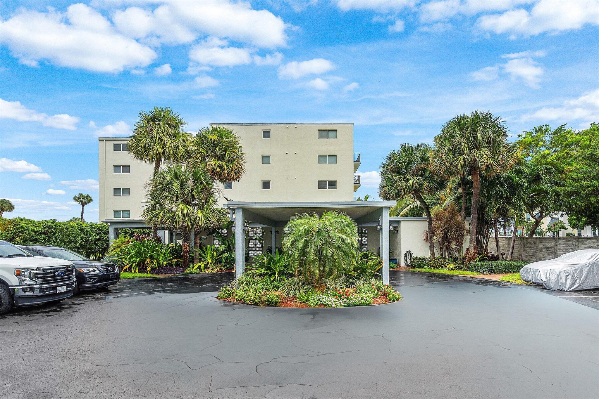JAMES PLACE CONDO - Residential
