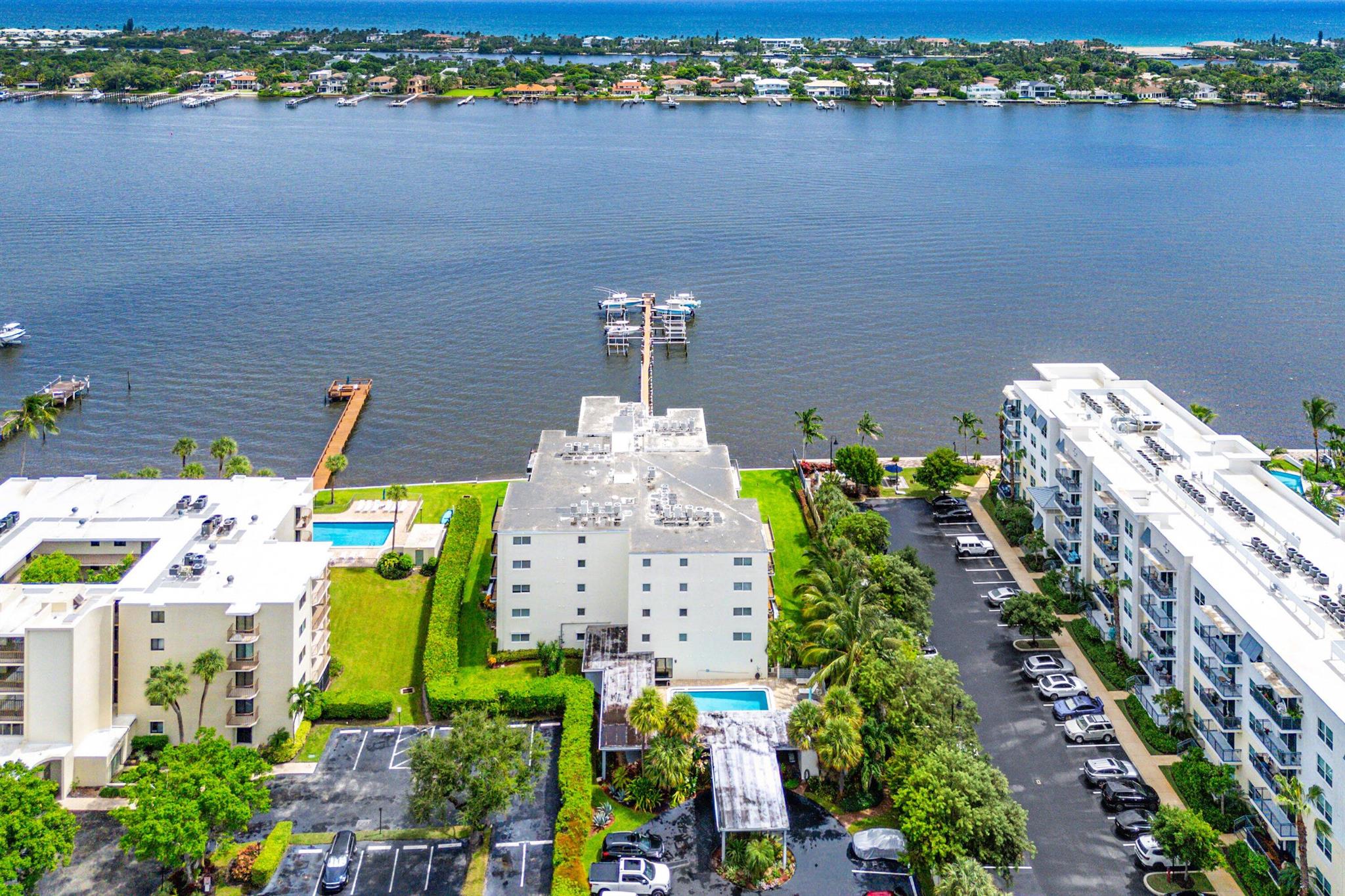 JAMES PLACE CONDO - Residential