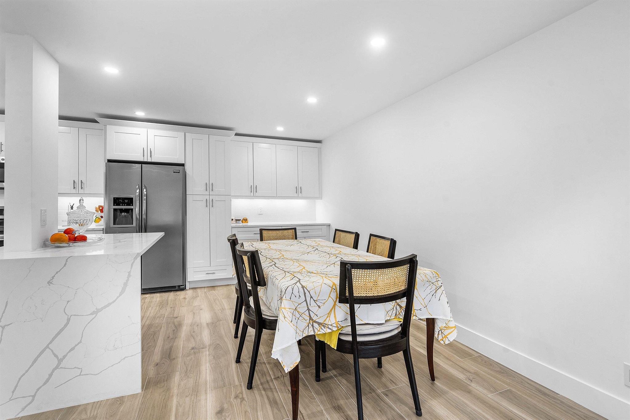 JAMES PLACE CONDO - Residential