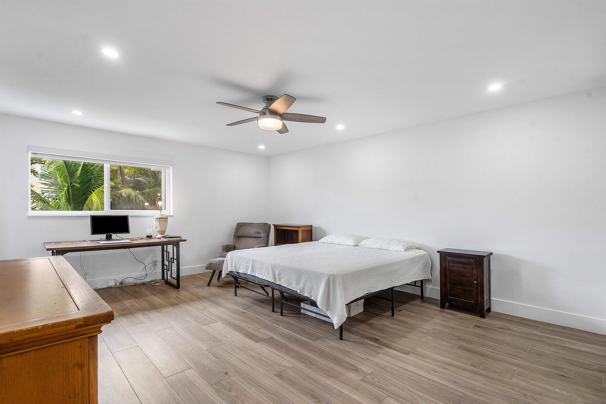 JAMES PLACE CONDO - Residential