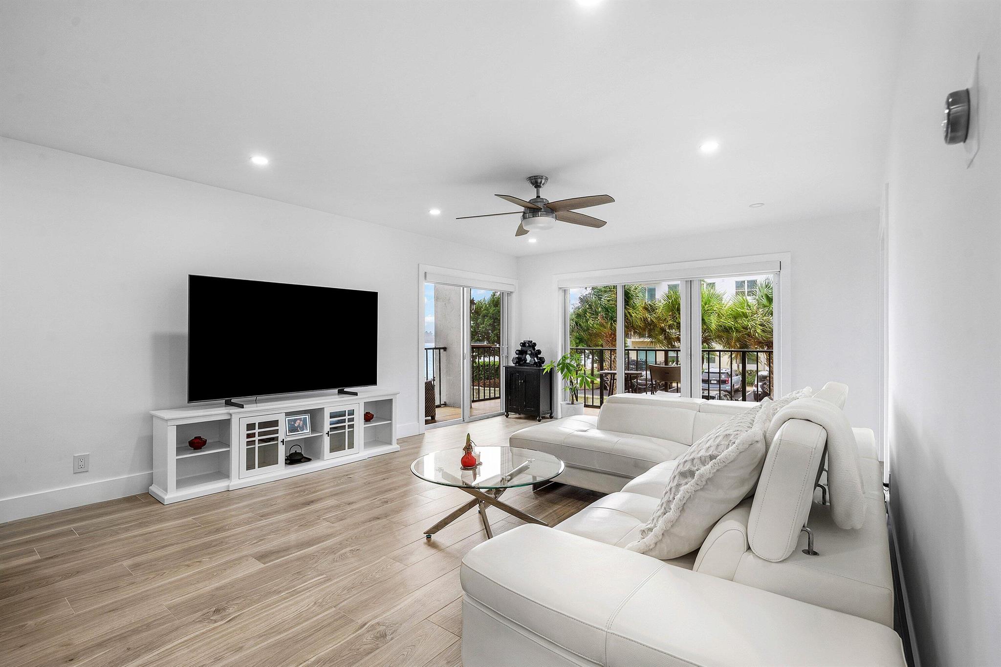 JAMES PLACE CONDO - Residential