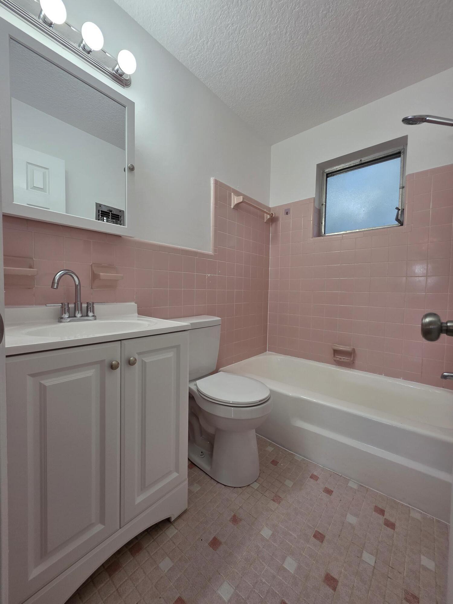 STERLING HOUSE CONDO - Residential Lease