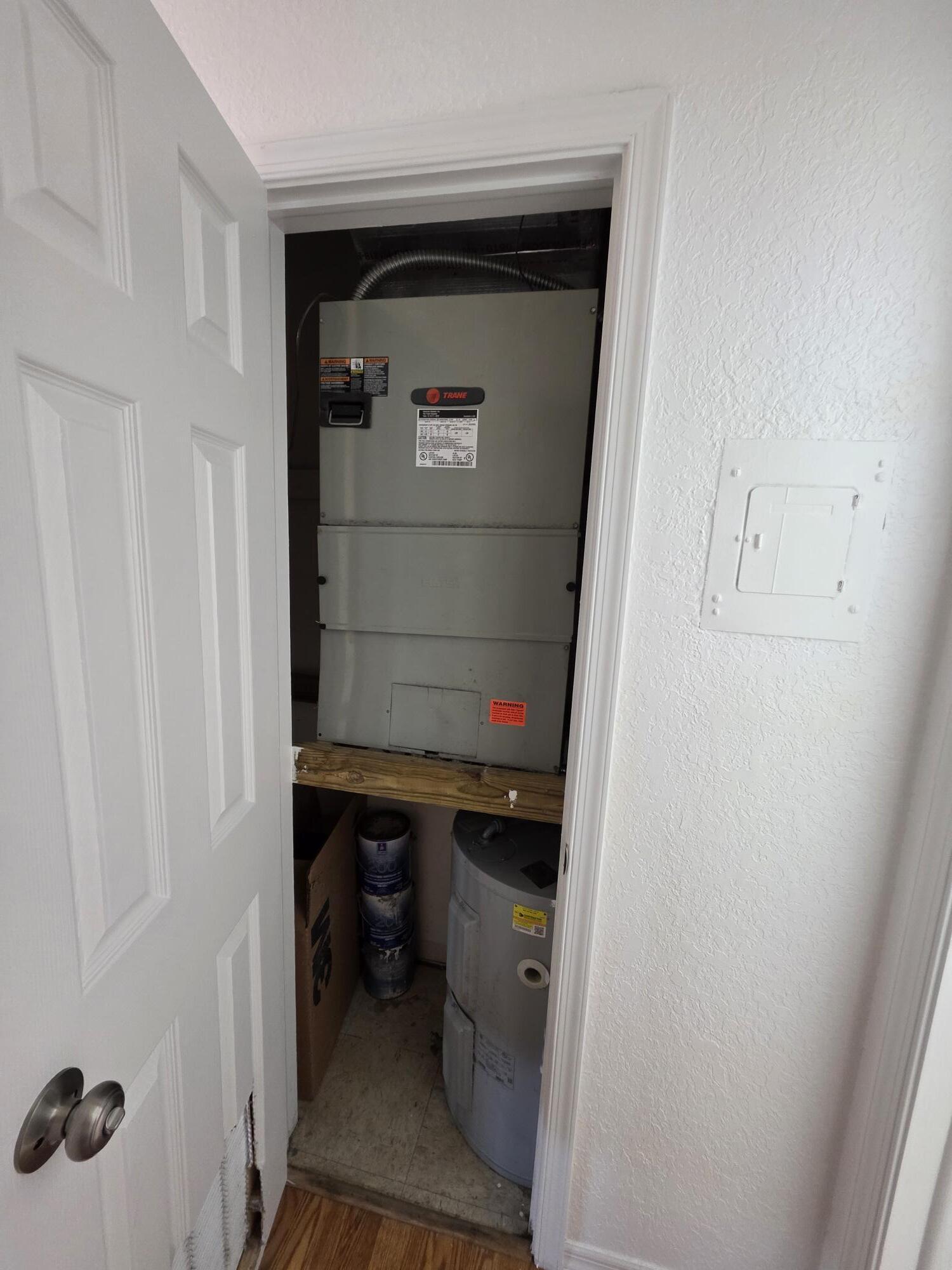 STERLING HOUSE CONDO - Residential Lease