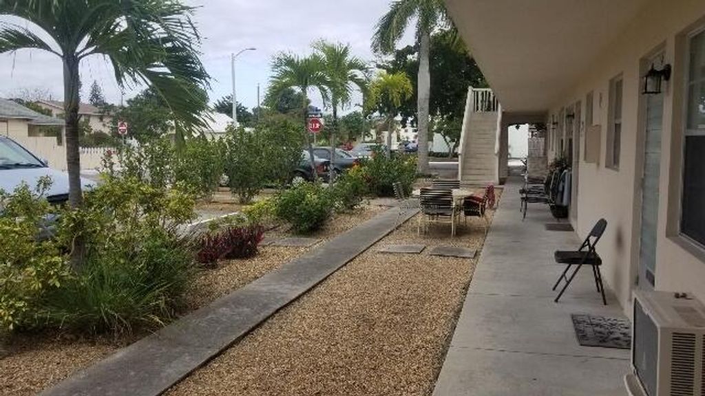 Photo of 201 S J Street #8, Lake Worth Beach, FL 33460 (MLS # R11165974)