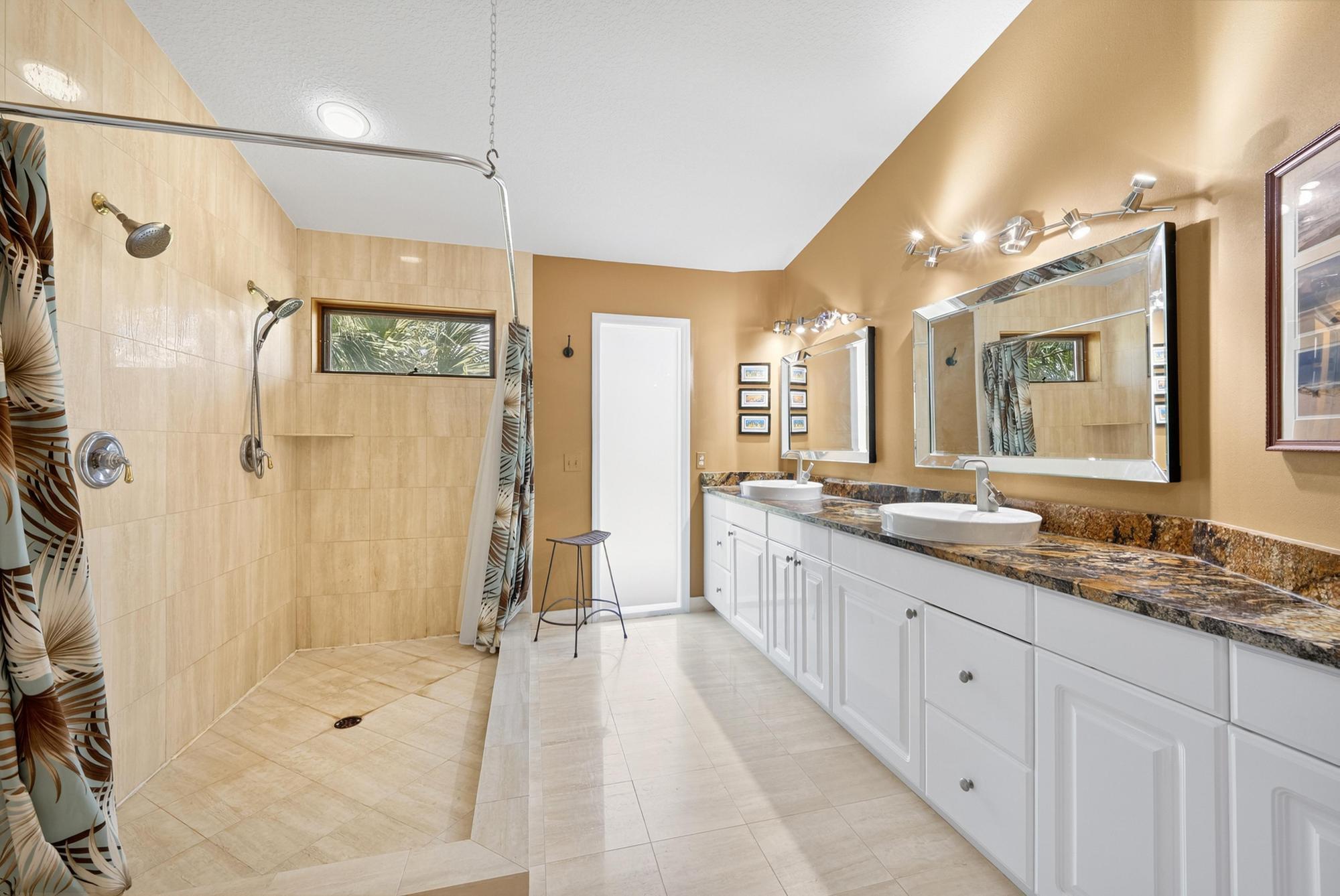 PAPAYA VILLAGE - Residential