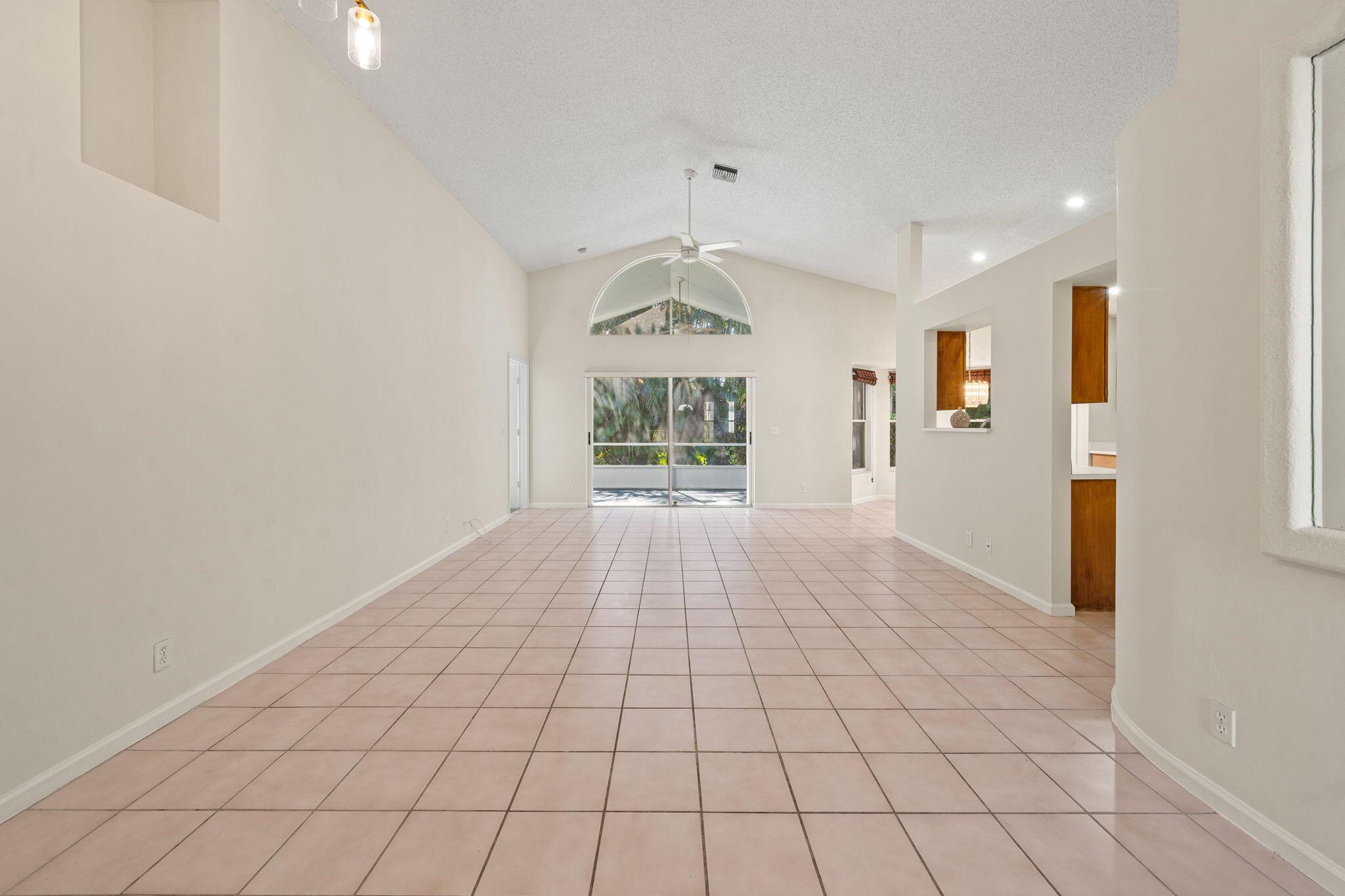 RIVER BRIDGE PAR 2F - Residential Lease