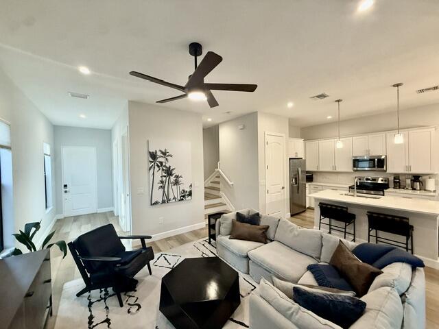 MAGNOLIA RIDGE OF PALM CITY PUD - Residential