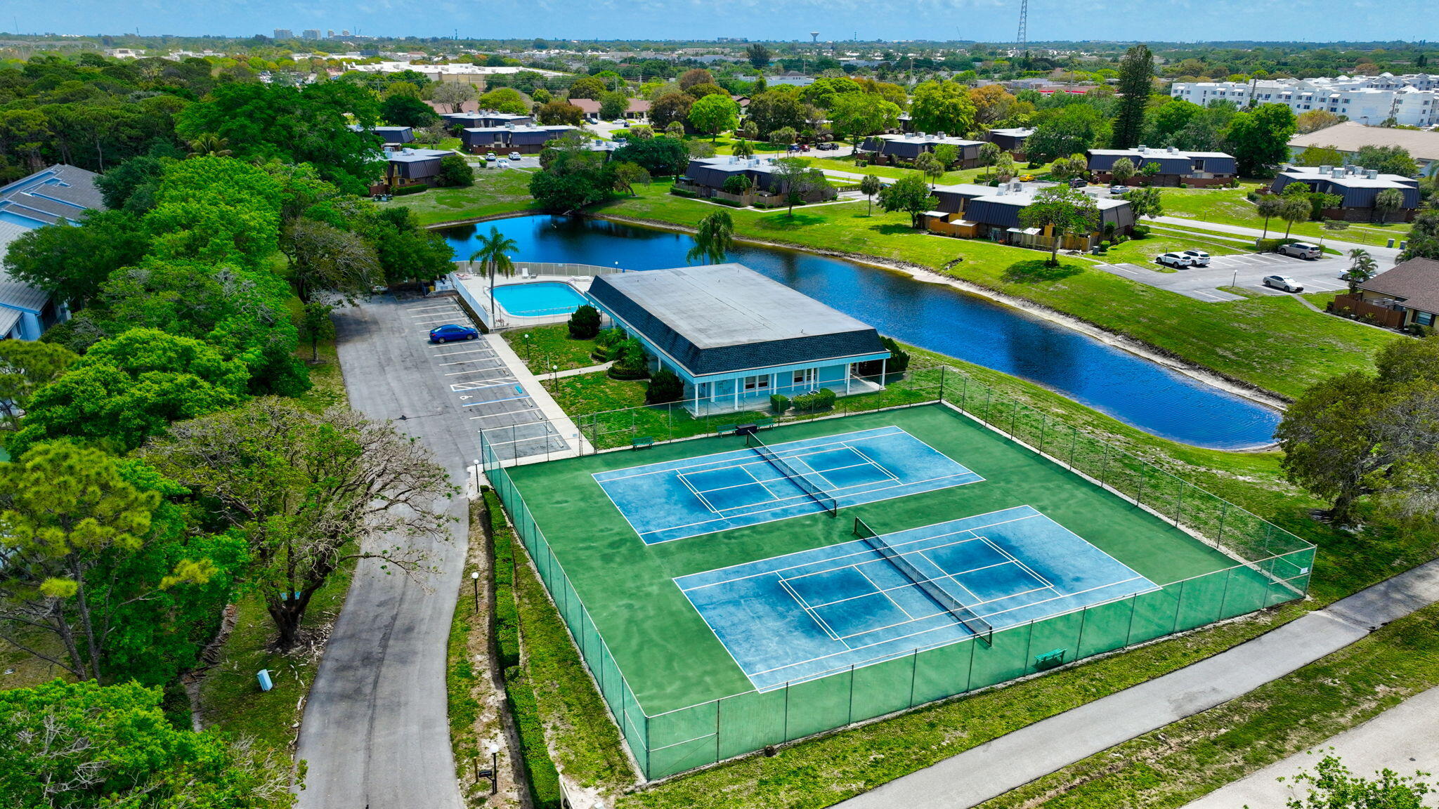 OAKWOOD II - Residential