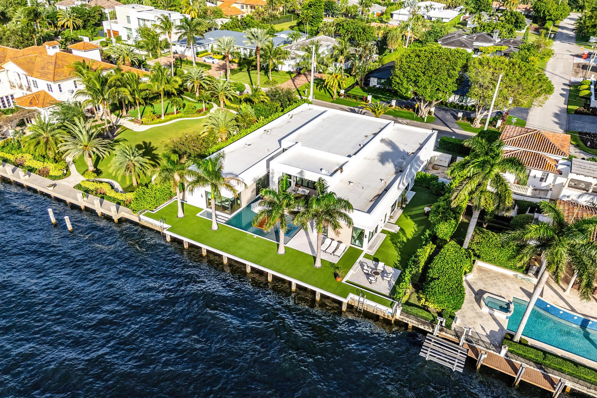 SPANISH RIVER LAND The Es - Residential