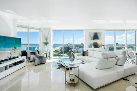 101 S Fort Lauderdale Beach Blvd Unit 2107, Fort Lauderdale, FL 33316 - MLS#: F10489613