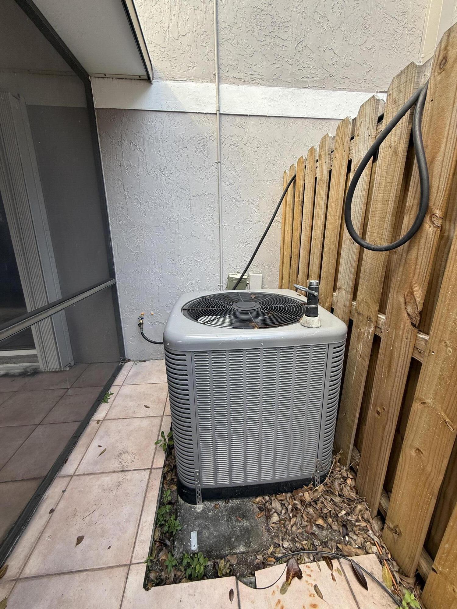 FLAMINGO GARDENS - Residential