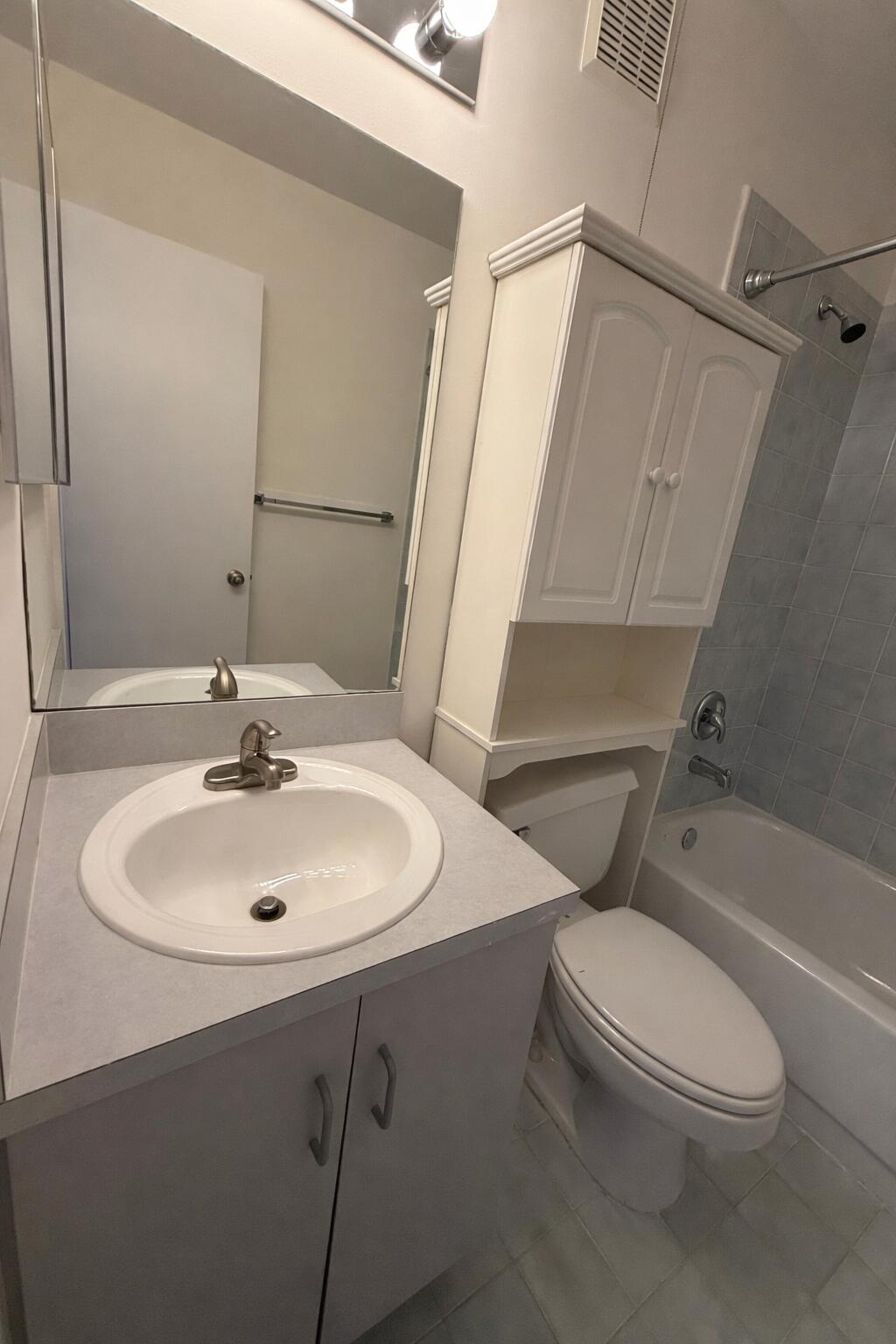 FLAMINGO GARDENS - Residential