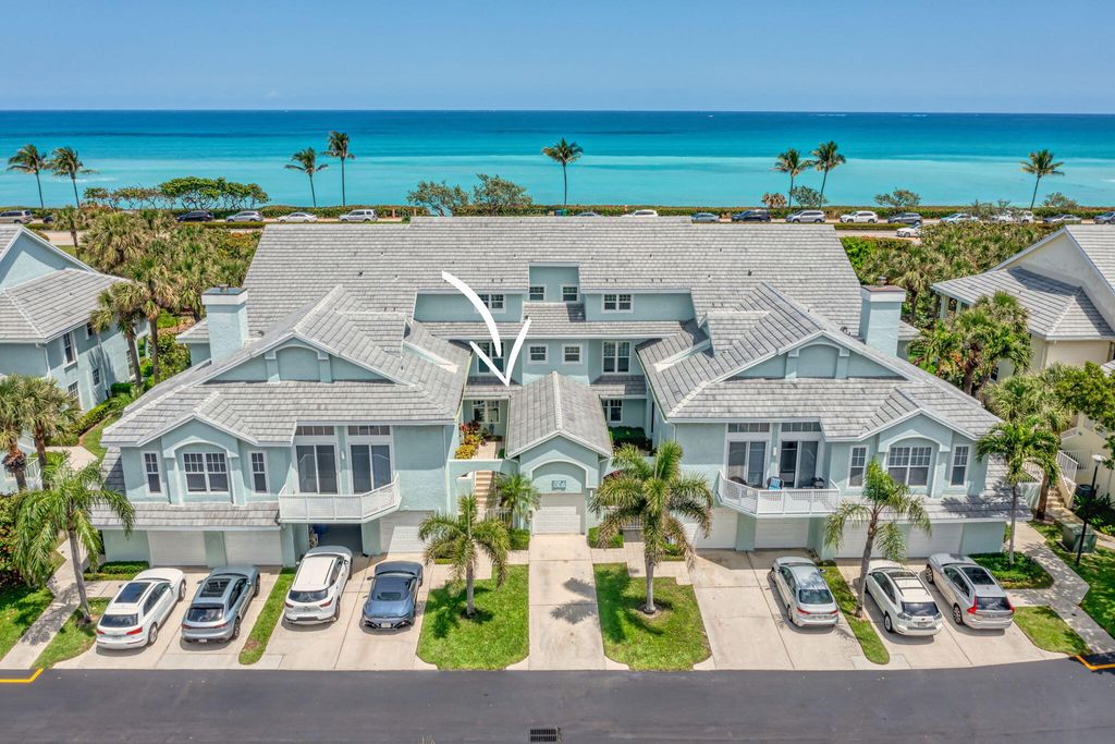 Photo of 204 Mainsail Circle, Jupiter, FL 33477 (MLS # R11139138)