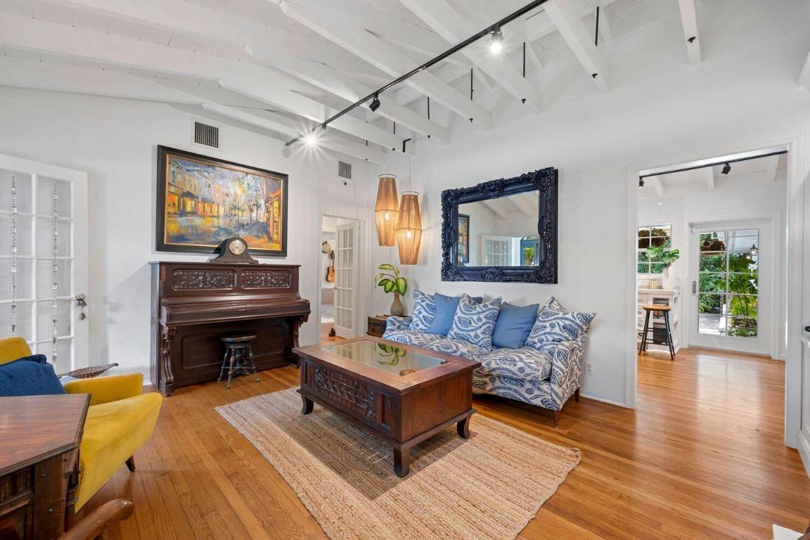 HIGH ACRES 1ST ADD - Residential Lease