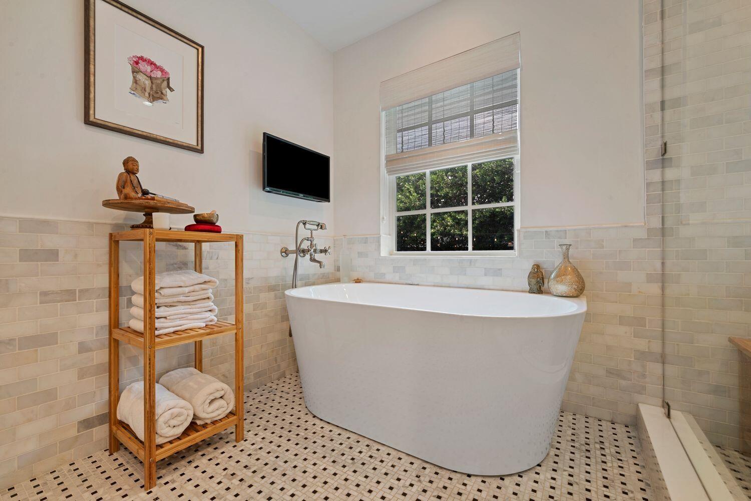 HIGH ACRES 1ST ADD - Residential Lease