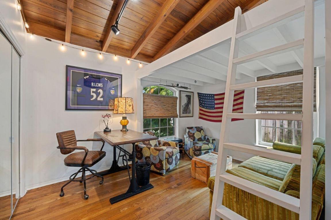 HIGH ACRES 1ST ADD - Residential Lease