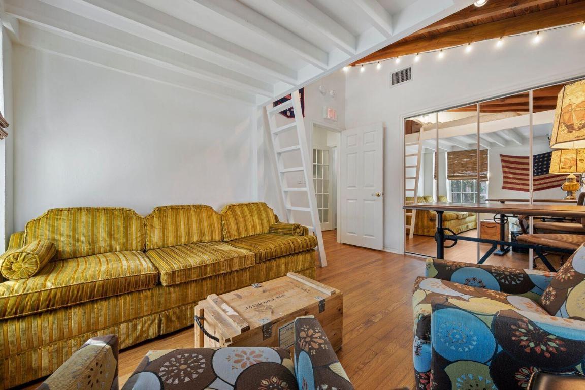 HIGH ACRES 1ST ADD - Residential Lease