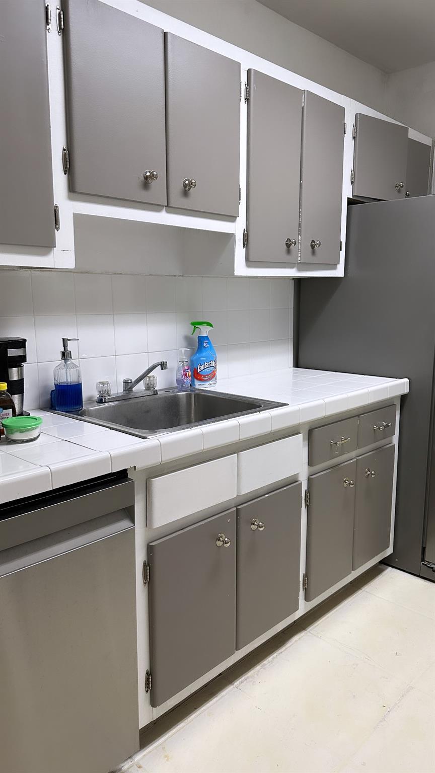 The Decoplage Condo - Residential Lease