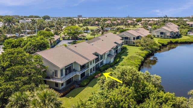 Photo of 2306 FAIRWAY Drive S, Jupiter, FL 33477 (MLS # B26052512)