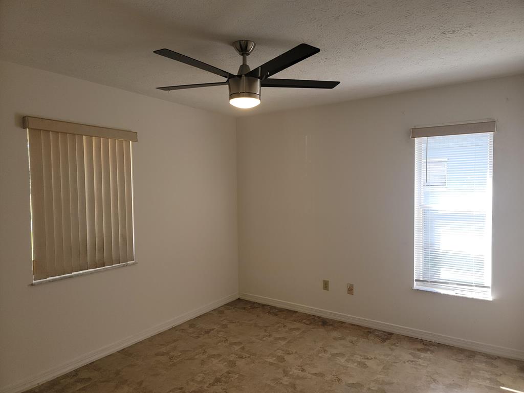 PORT ST LUCIE SECTION 3 - Residential