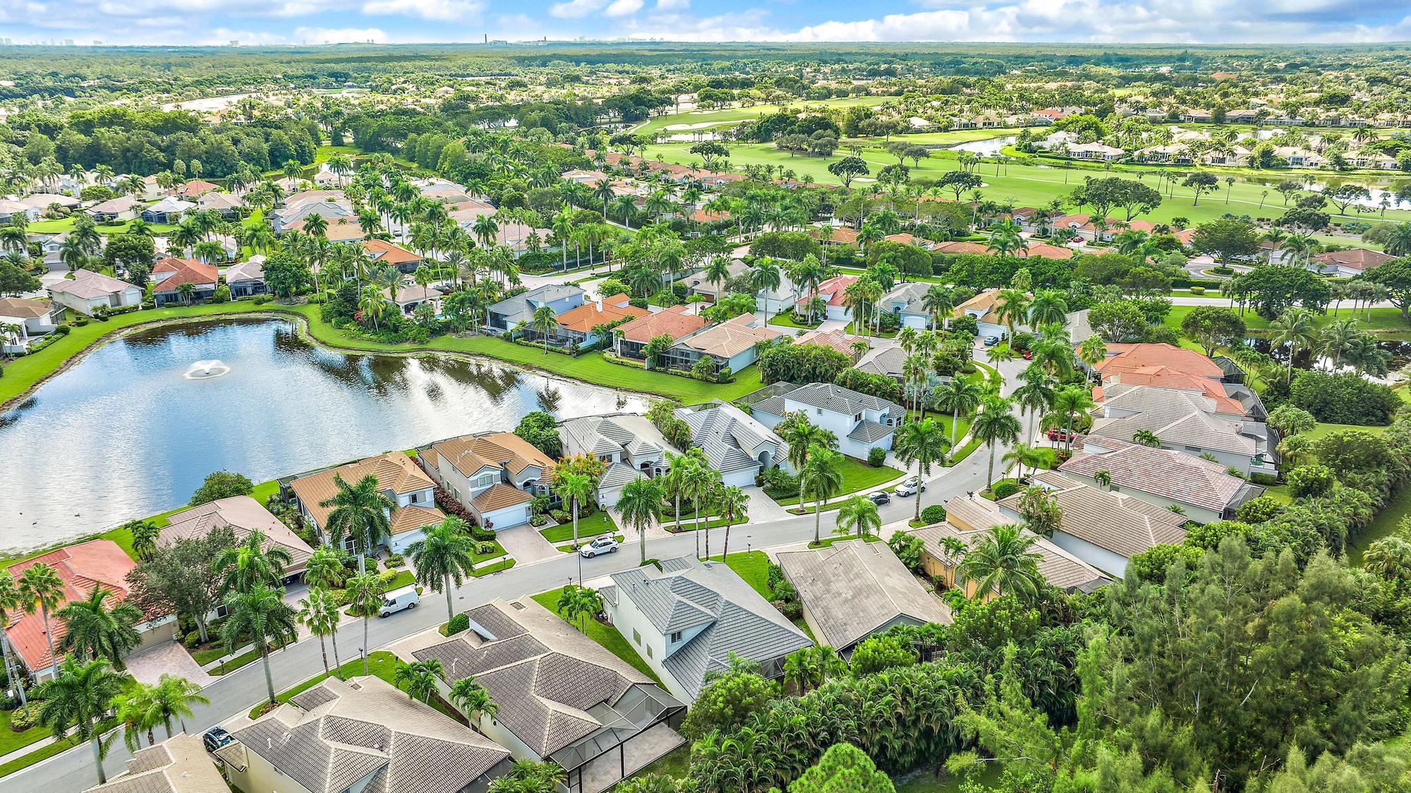 IBIS GOLF AND COUNTRY CLUB - The Grande - Residential