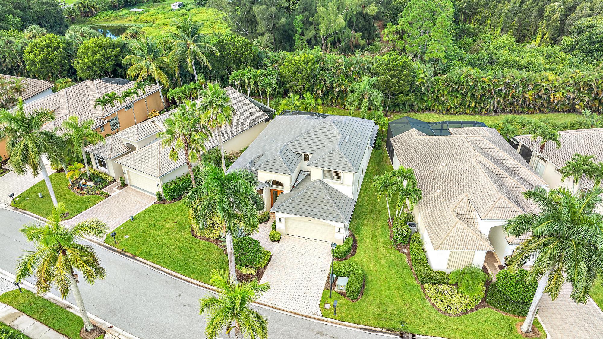 IBIS GOLF AND COUNTRY CLUB - The Grande - Residential