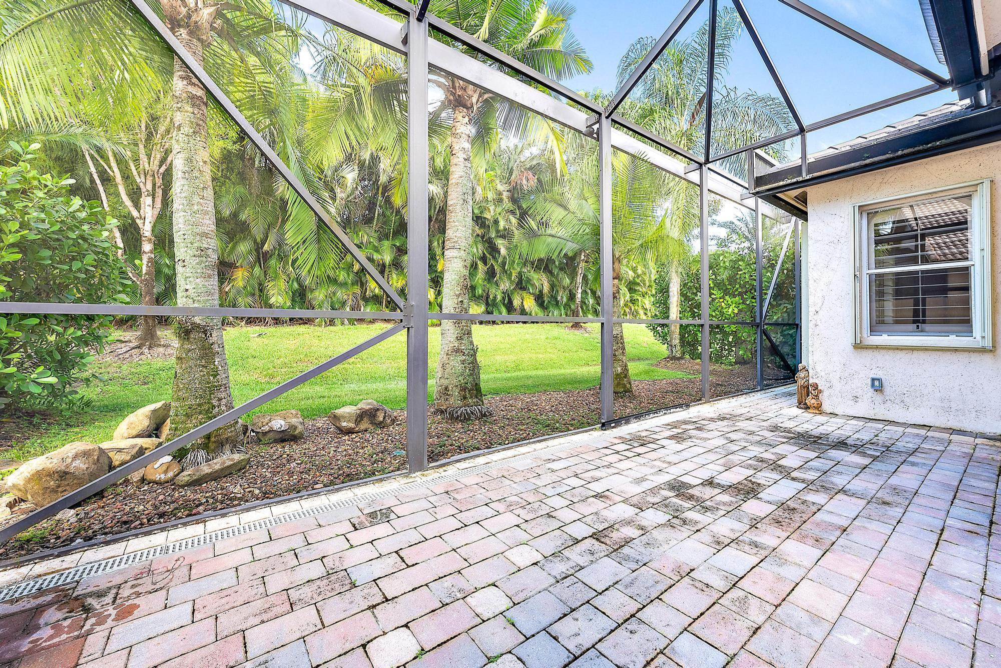IBIS GOLF AND COUNTRY CLUB - The Grande - Residential