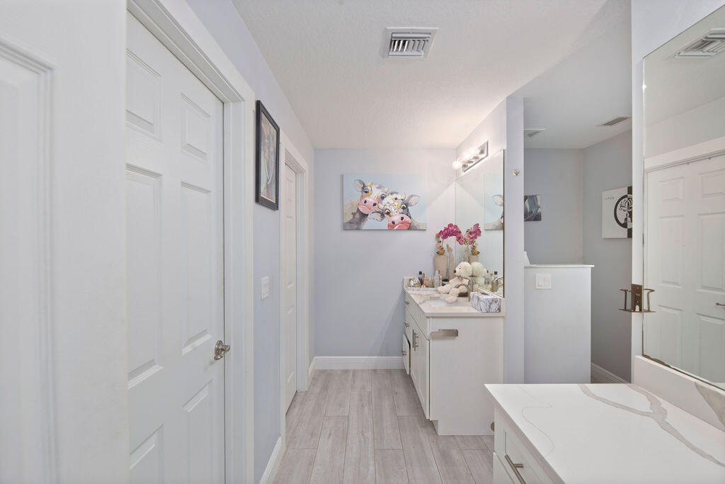PORT ST LUCIE SECTION 27 - Residential