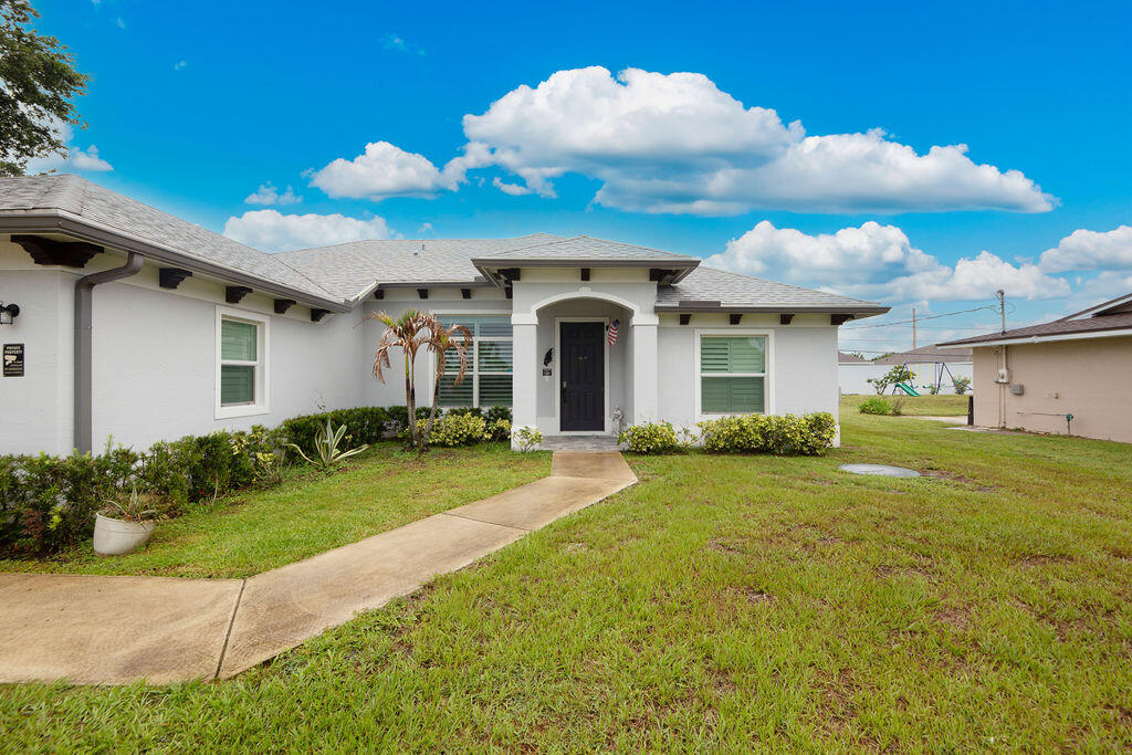 PORT ST LUCIE SECTION 27 - Residential