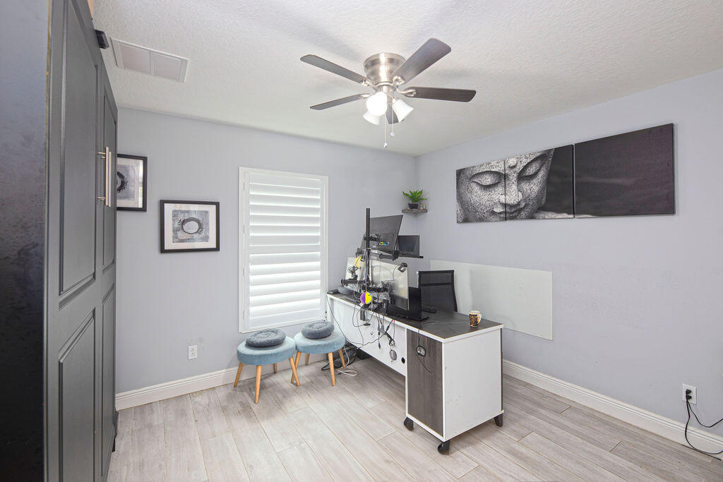 PORT ST LUCIE SECTION 27 - Residential