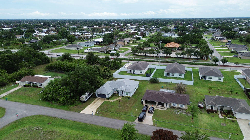 PORT ST LUCIE SECTION 27 - Residential