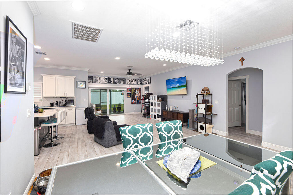PORT ST LUCIE SECTION 27 - Residential