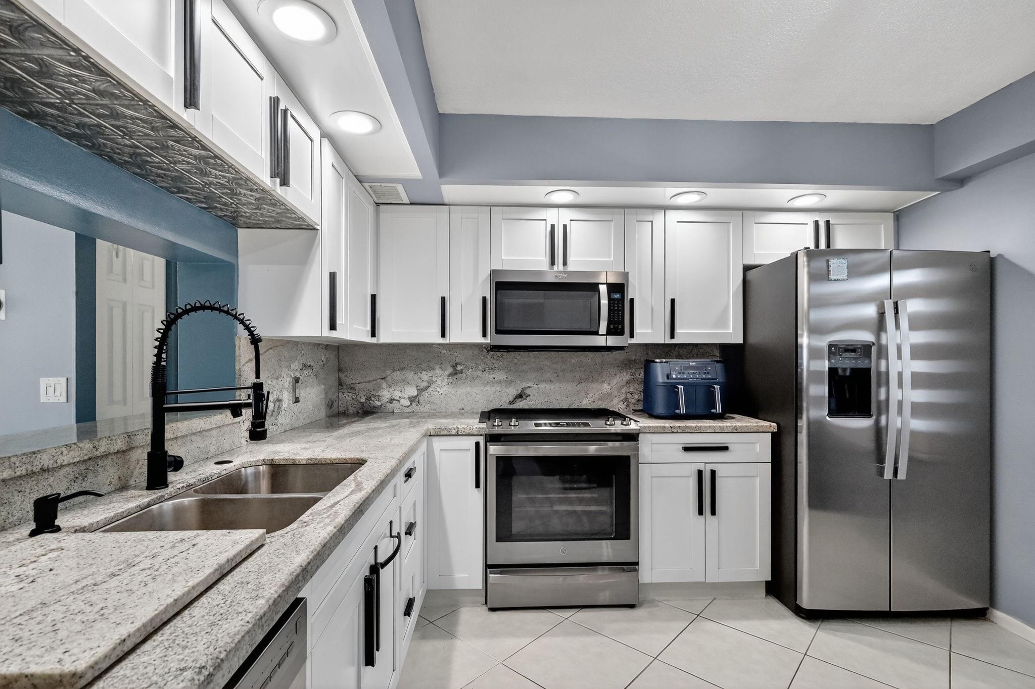 HAWTHORNE AT CENTURY VILL - Residential