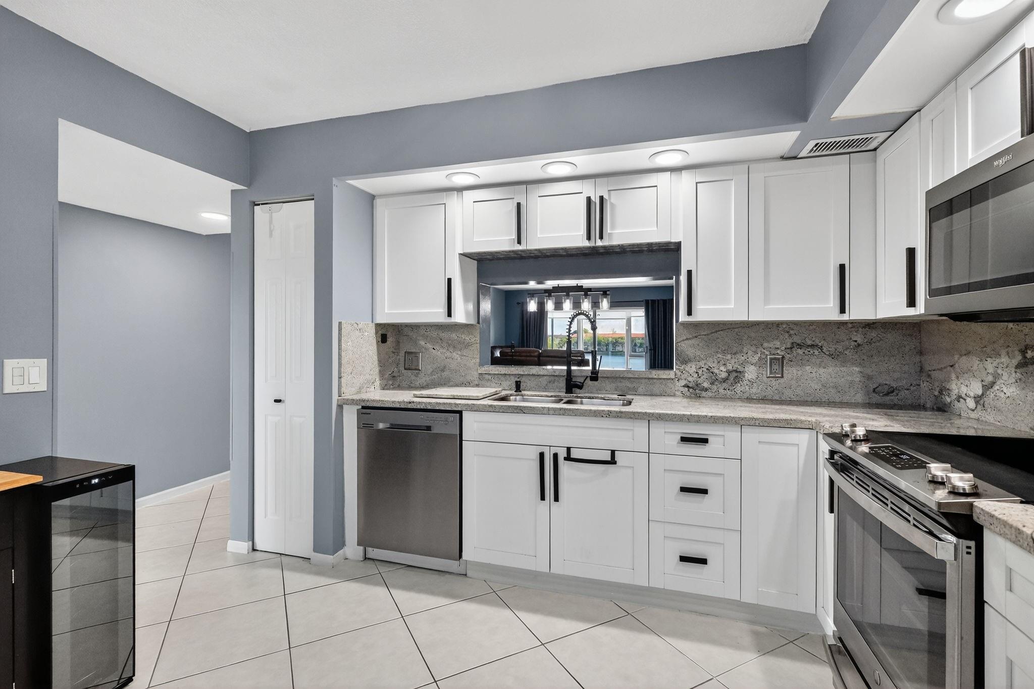 HAWTHORNE AT CENTURY VILL - Residential