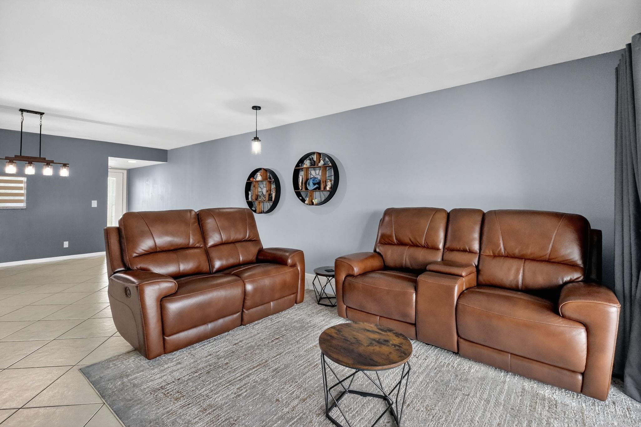 HAWTHORNE AT CENTURY VILL - Residential