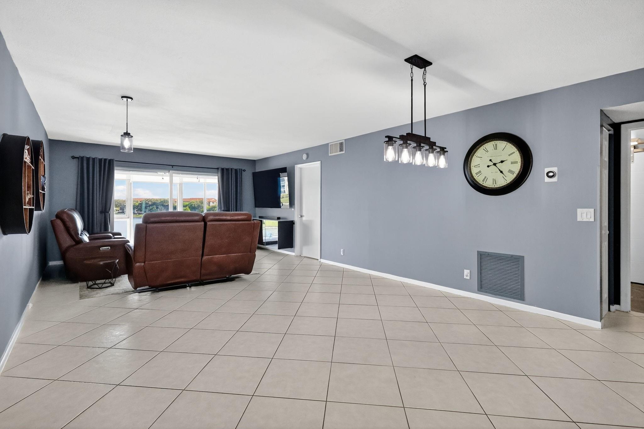 HAWTHORNE AT CENTURY VILL - Residential