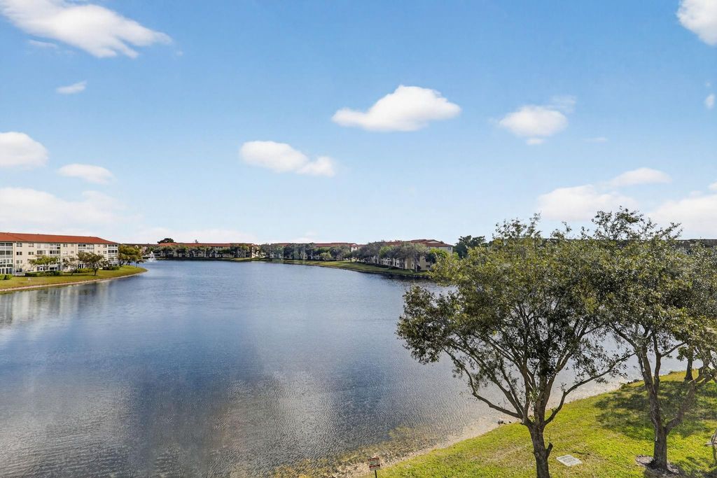 Photo of 13100 SW 11th Ct #407, Pembroke Pines, FL 33027 (MLS # F10538429)