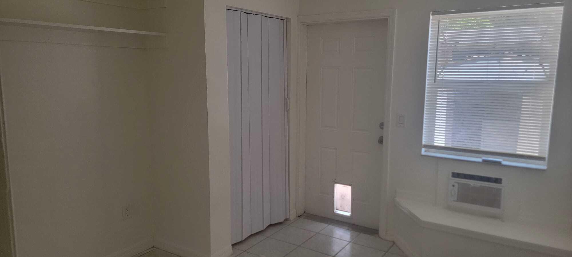NORTH HOLLYWOOD - Residential Lease