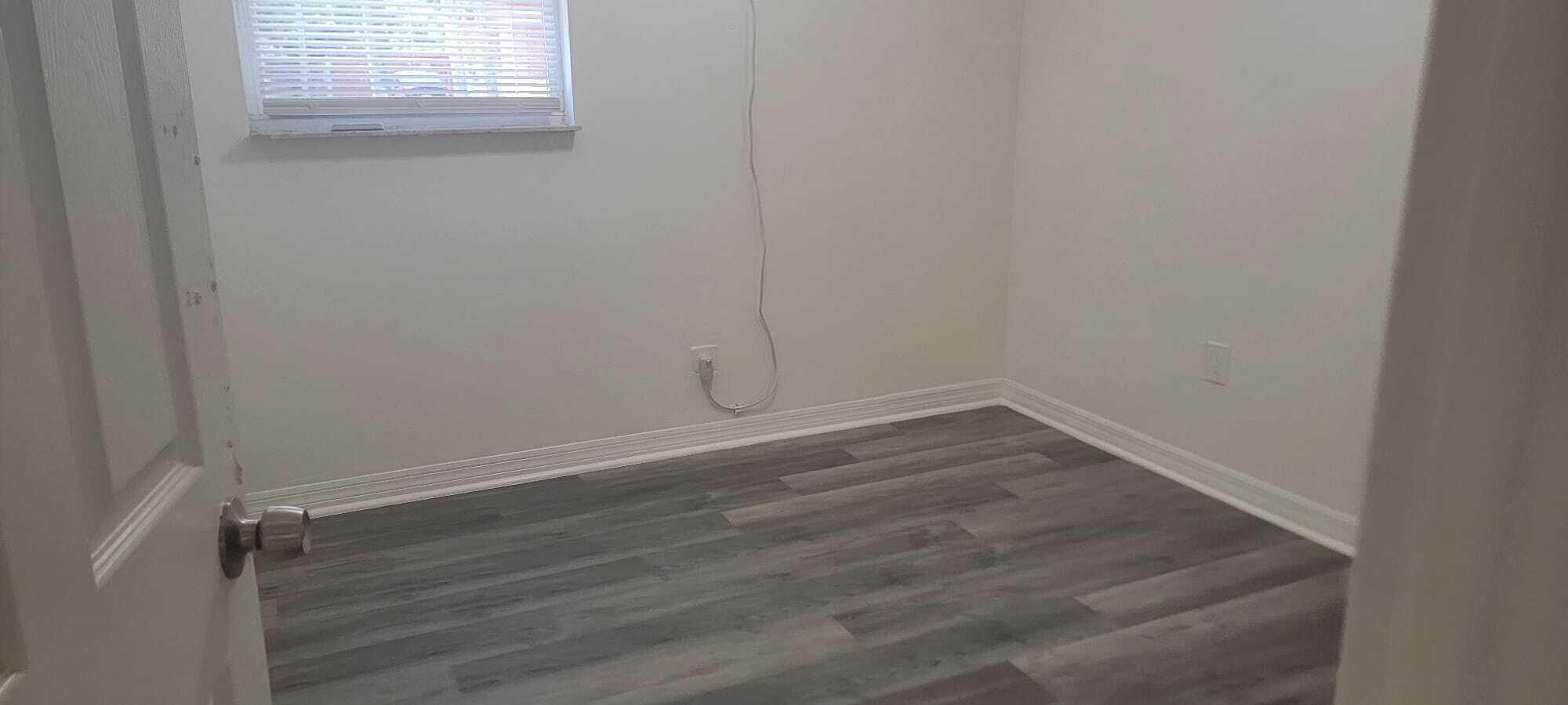 NORTH HOLLYWOOD - Residential Lease