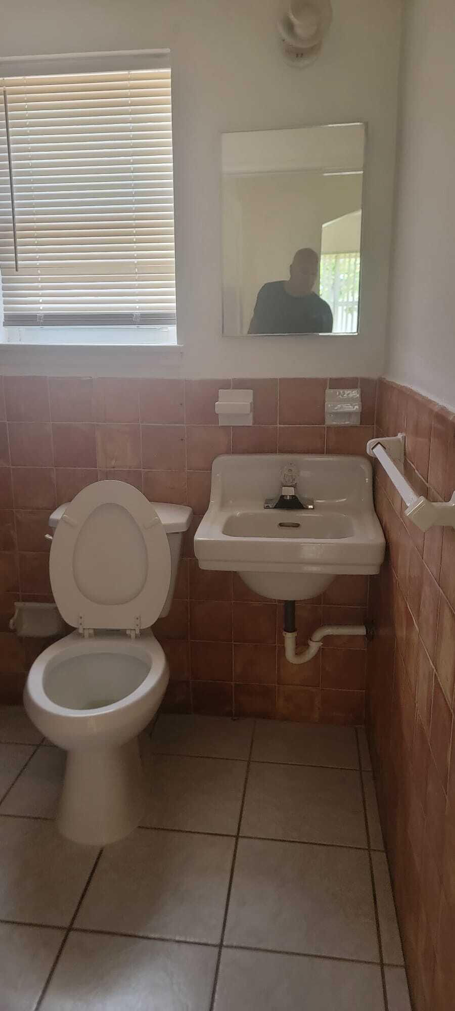 NORTH HOLLYWOOD - Residential Lease