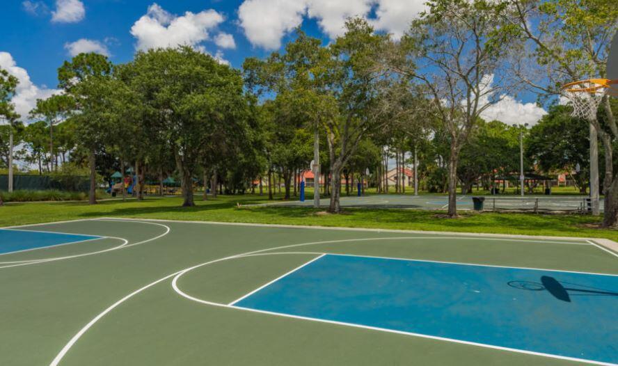 GOLF VILLAS CONDO - Residential