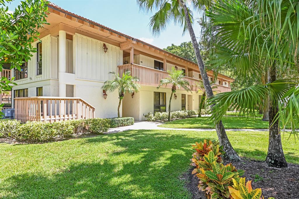 GOLF VILLAS CONDO - Residential