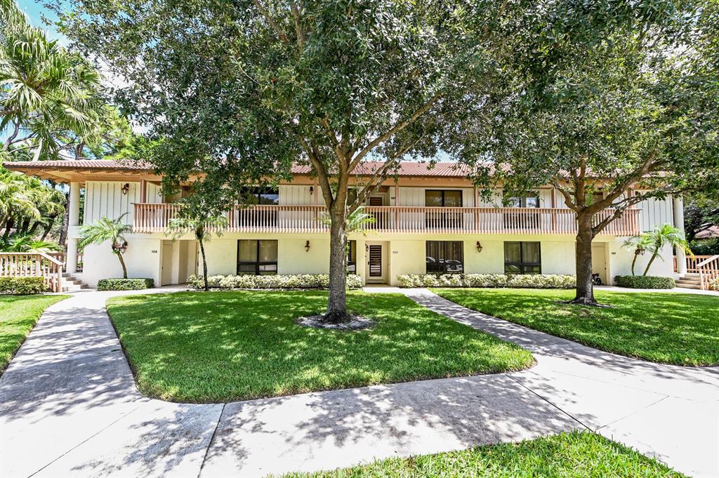 GOLF VILLAS CONDO - Residential