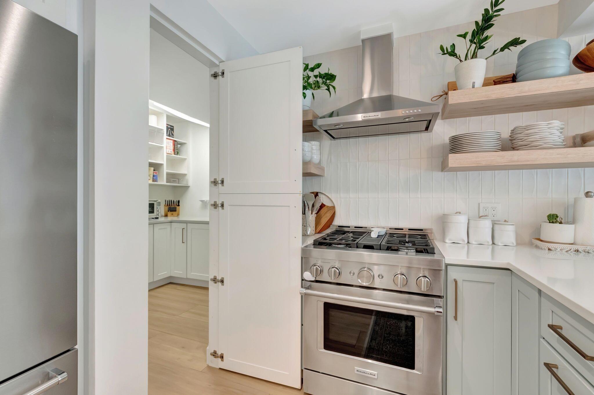 Bankers Row - Residential