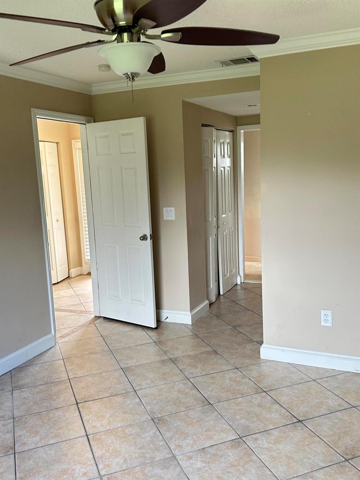 PORT ST LUCIE SECTION 41 - Residential Lease
