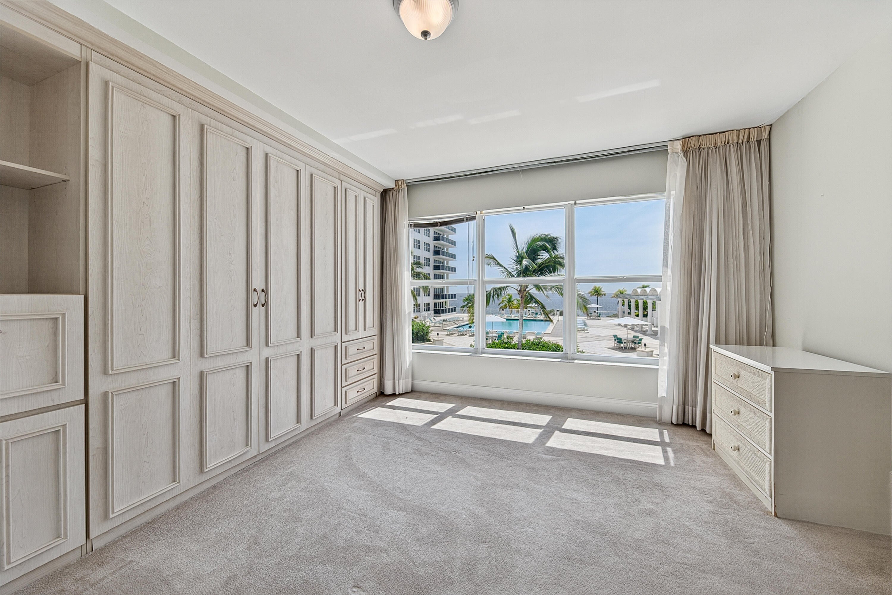 3500 Galt Ocean Drive 207