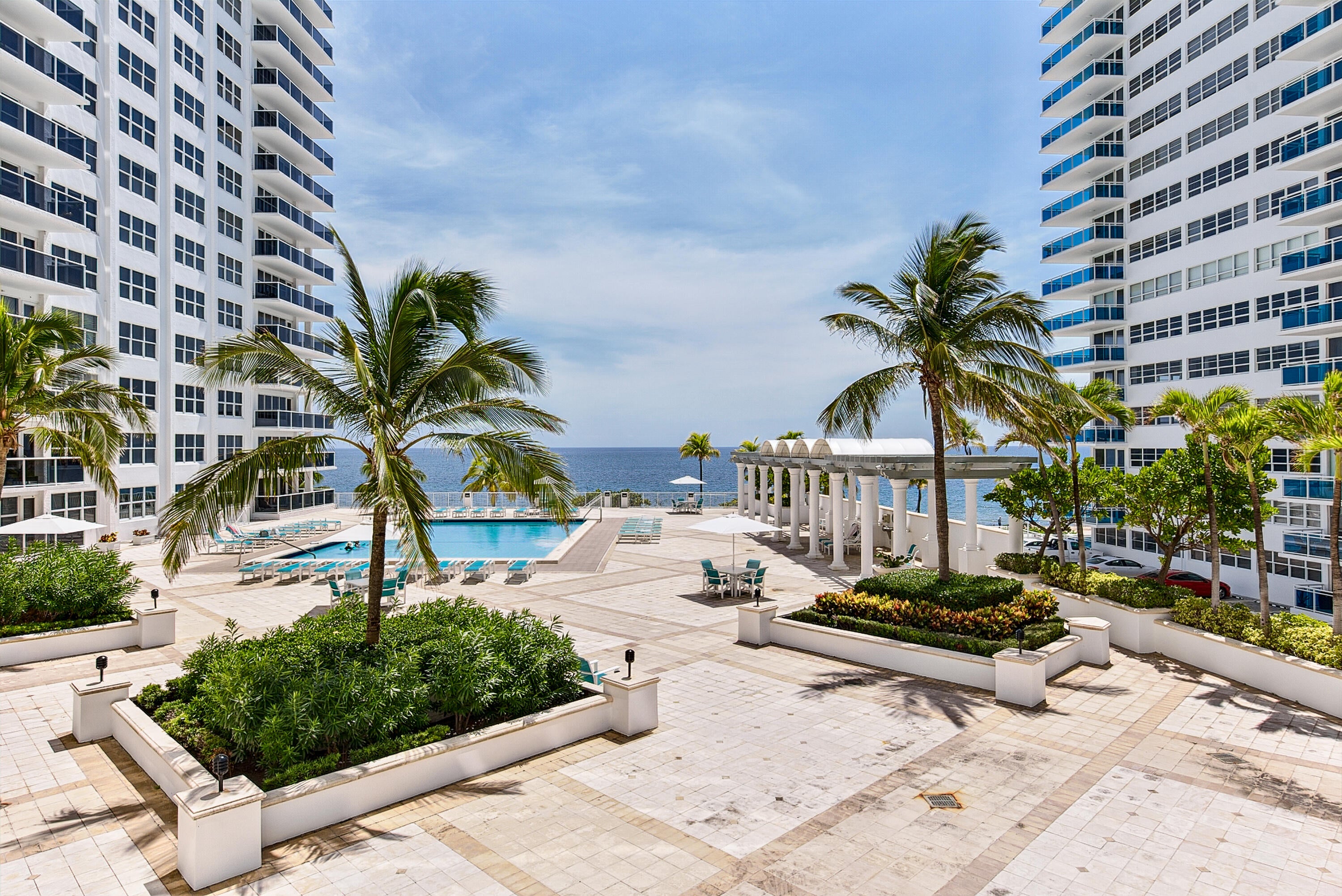 3500 Galt Ocean Drive 207