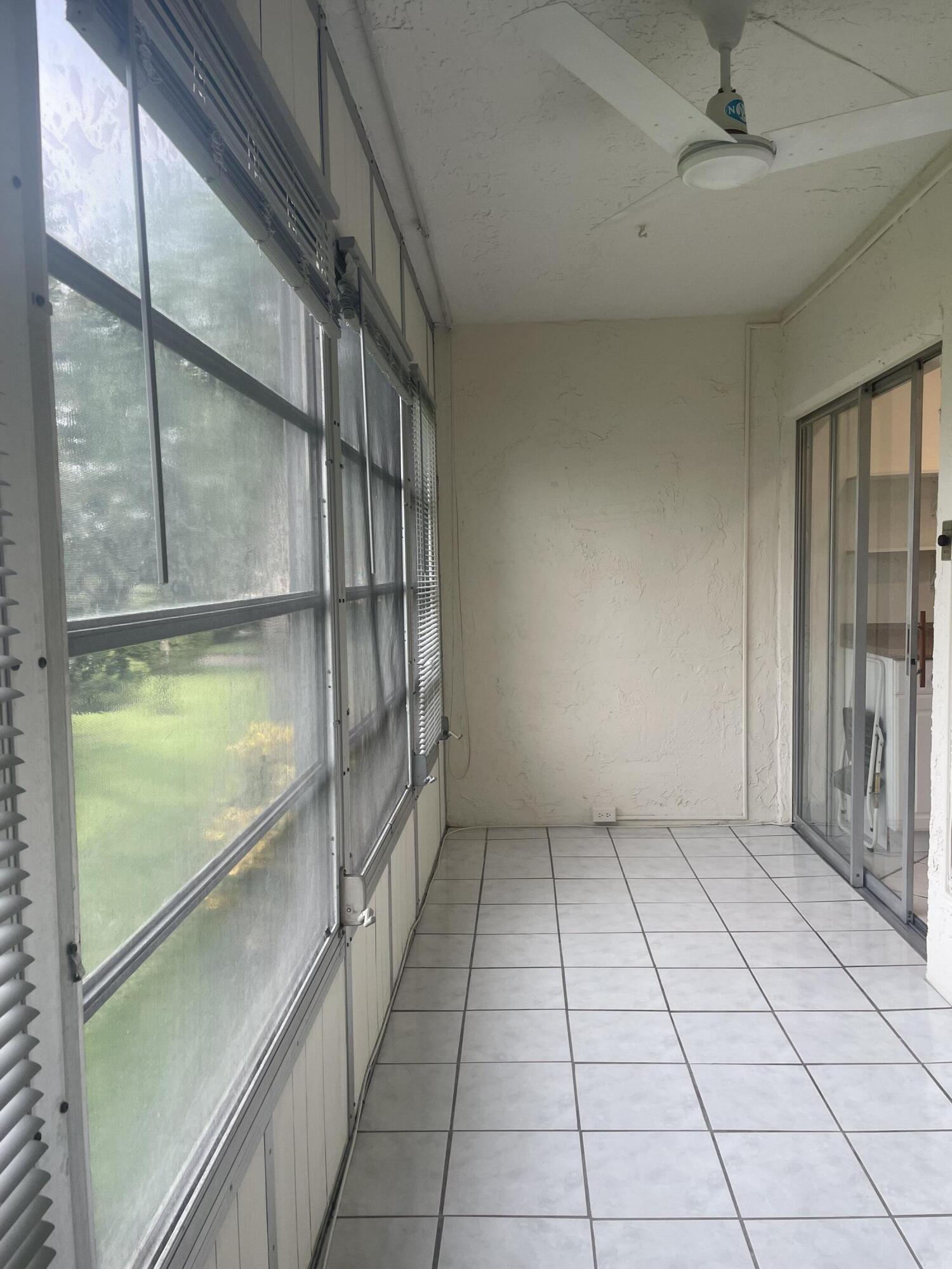 VILLAGES OF ORIOLE ABBEY - Residential Lease