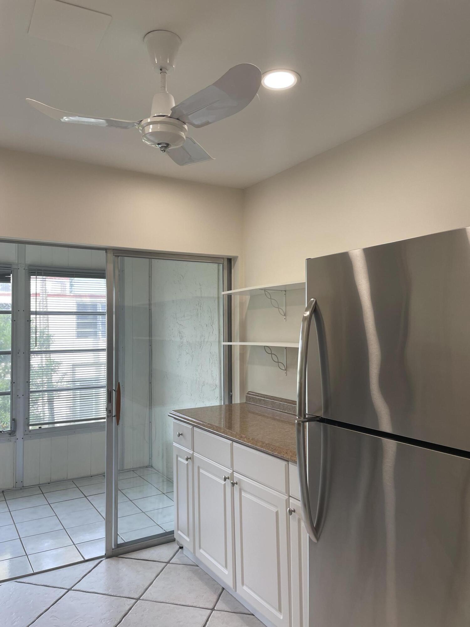 VILLAGES OF ORIOLE ABBEY - Residential Lease