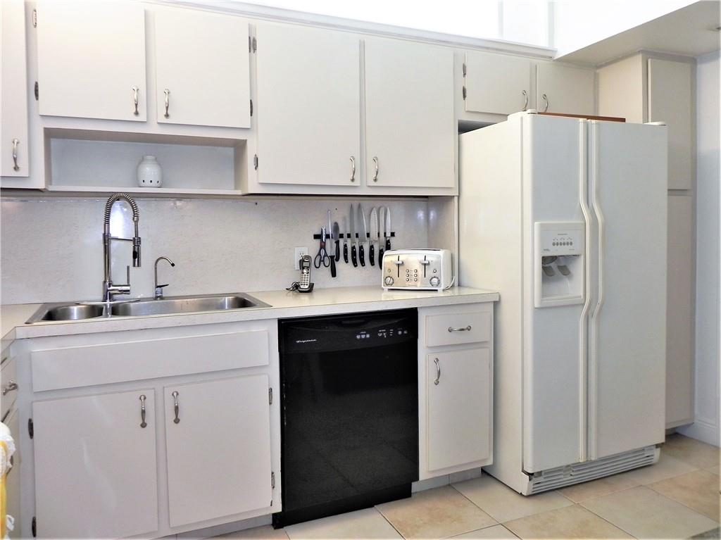 HILLCREST EAST - Residential